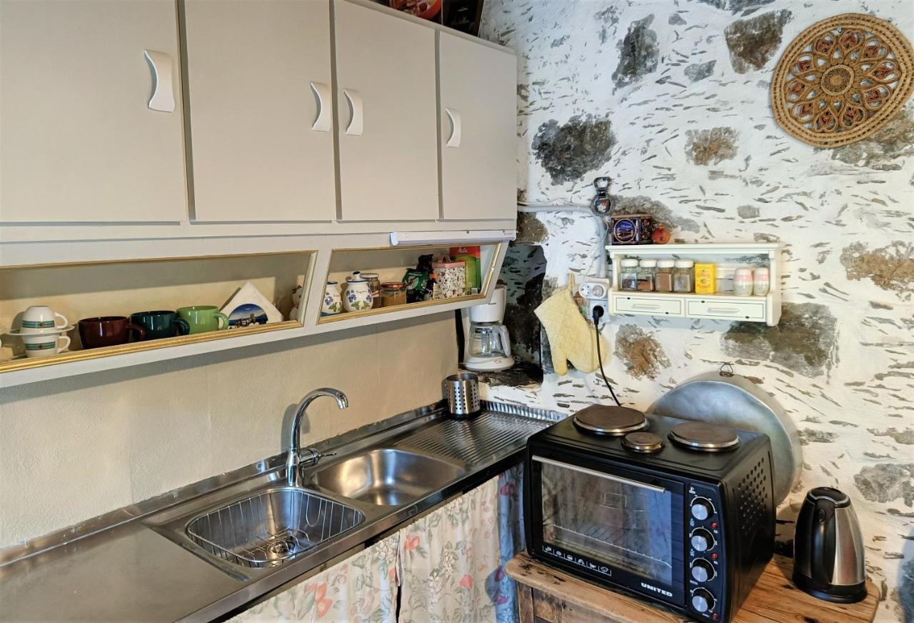 Casa Pappadiana Traditional Stonehouse Villa Kefálion Eksteriør bilde
